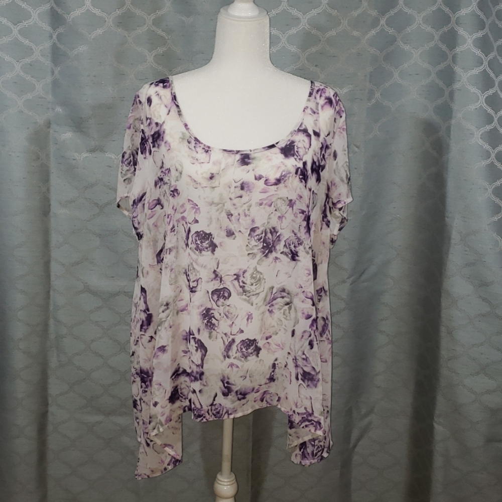 Torrid floral print blouse, size 2